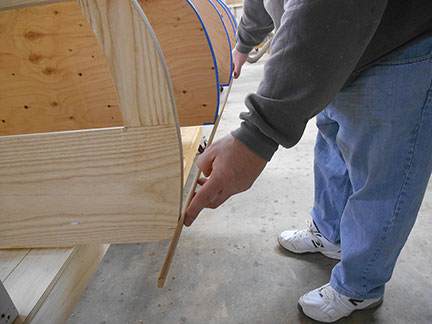 shaping the freighter canoe transom