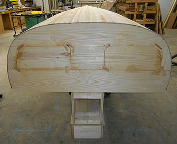 fill freighter canoe transom